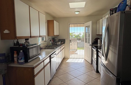 Kona Palisades House | Charming 3-bedroom house with pool, ocean view, minutes from the Kona Airport.