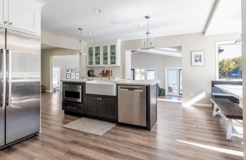 Lake George House | Charming 3-bedroom house with AC, WiFi in brilliant Lake George