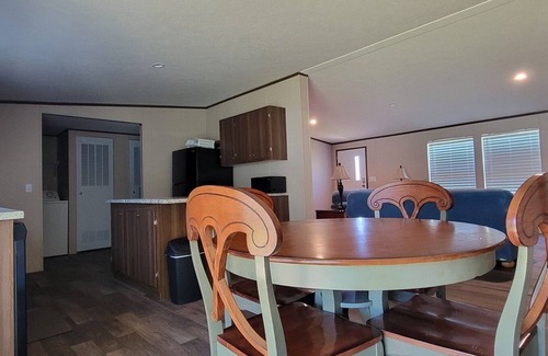 Mary Esther House | Charming 3-bedroom 2-bath home with WiFi and AC in delightful Mary Esther