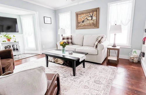 Fultonham Other | Charming 3-bedroom farmhouse with AC, WiFi in serene Middleburgh