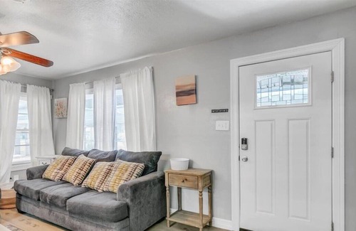 Port Neches House | Charming 3 bedroom home in Port Neches