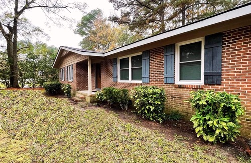 Rocky Mount House | Charming 3-bedroom house in Rocky Mount