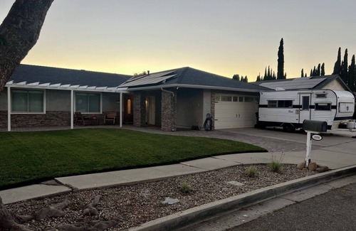 Simi Valley House | Charming 3-bedroom house in Simi Valley with AC, WiFi