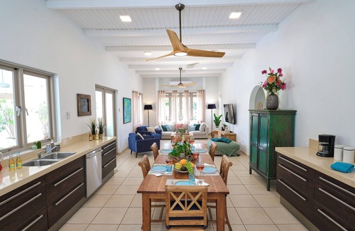 Opal Villa | Charming 3-bedroom villa -HOT TUB -beautiful pool -grill -amazing shaded patio!