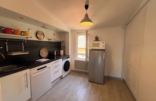 Hyeres City Centre Apartment | Charming 3 rooms of 50 m2 located in Hyères