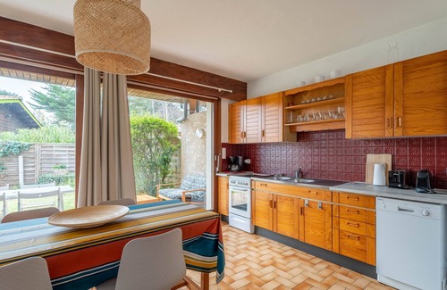 Mimizan House | Charming 3-Star House for 6 with Garden, BBQ, and Parking near Forest and Ocean