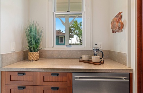 Poipu House | Charming 3br Cottage w AC, Ocean Views