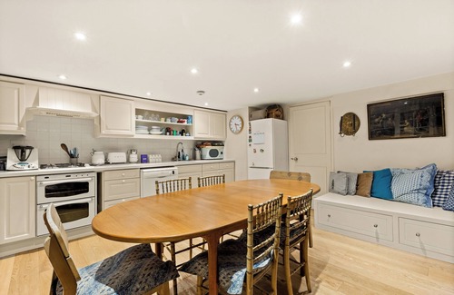 City of Westminster House | Charming 3BR House w/Roof Terrace