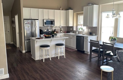 Vista Ridge House | Charming 4 bed home boasts outdoor living, custom basement & much more!