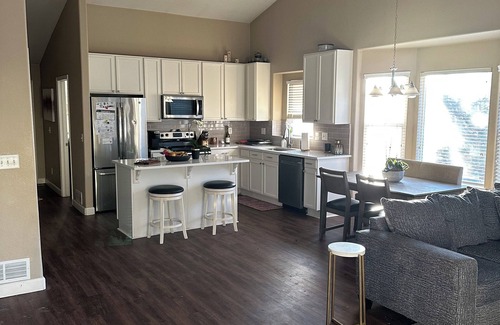 Vista Ridge House | Charming 4 bed home boasts outdoor living, custom basement & much more!