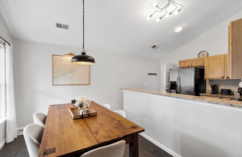 North Charleston House | Charming 4-bedroom house near Park Circle in North Charleston