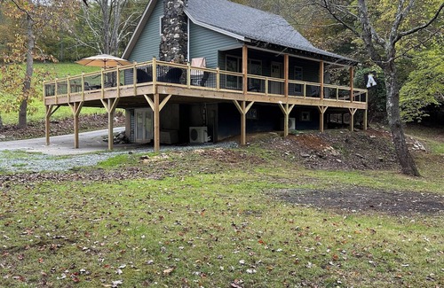 Boone Cabin | Charming 4-bedroom cabin with creek and pond, minutes from ASU