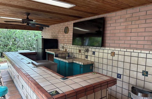 Lakeland House | Charming 4-bedroom estate with WiFi, AC in pleasant Lakeland Must see !