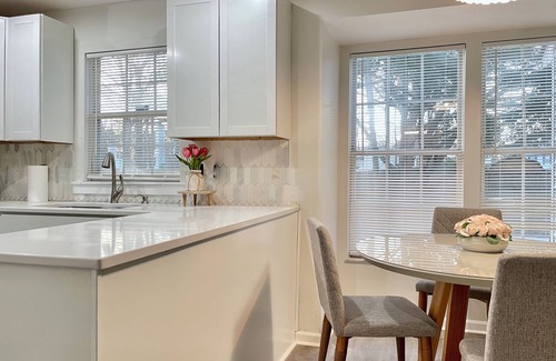 North Charleston House | Charming 4-bedroom house with AC and WiFi in Pleasant Charleston
