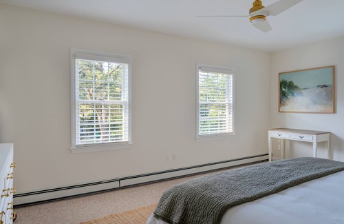 Vineyard Haven Other | Charming 4-bedroom home in marvelous Tisbury walking distance to shops and ferry