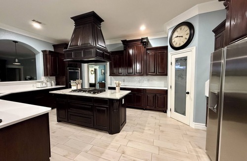 Midland House | Charming 4-bedroom house + pool + with AC and WiFi in lovely Midland, TX.