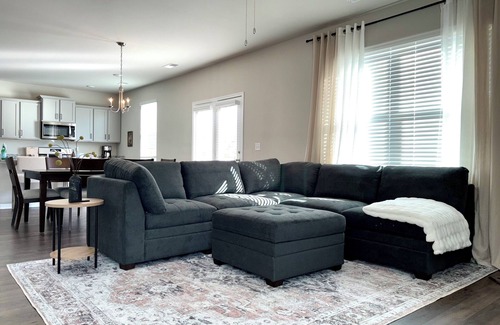 Newnan House | Charming 4-bedroom house with WiFi, fully furnished near Piedmont Newnan