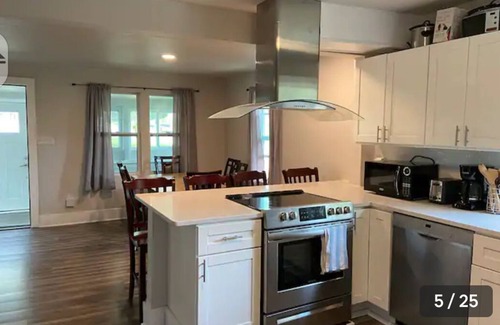 Lake Geneva House | Charming 4 br Home Near Downtown Lake Geneva available for Monthly Rental