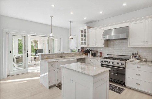 Water Mill Cottage | Charming 5-bedroom cottage with WiFi and AC in Bridgehampton minutes from Sag