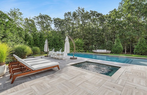 Water Mill Cottage | Charming 5-bedroom cottage with WiFi and AC in Bridgehampton minutes from Sag