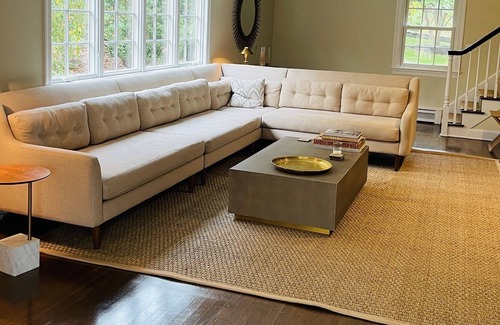 New Canaan House | Charming 5 Bedroom Home