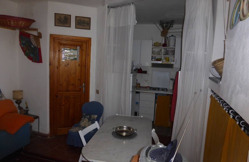 Bonassola Apartment | Charming 50m2 + covered loggia overlooking the sea