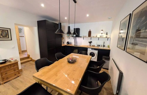 Areches Apartment | Charming 6-person apartment with sunny terrace at the foot of the slopes