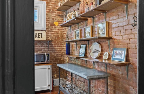 Limerick House | Charming 7BR Home | Bourbon Trail & Attractions!