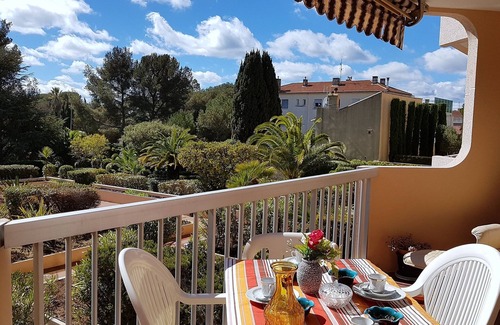 Boulouris-sur-Mer Apartment | Charming accommodation 3 * by the sea with sea view. Private park, elevatoring
