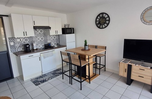Cap d'Agde Apartment | Charming air-conditioned studio apartment in a residence with swimming pool and Le Môle beach