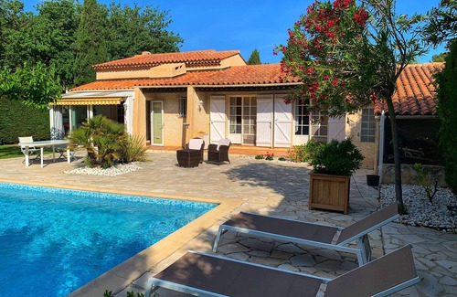 Bormes-Les-Mimosas Villa | Charming air-conditioned villa with swimming pool 5 minutes from La Favière beach - Bormes