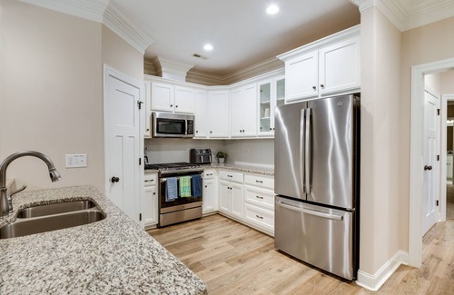 Owens Cross Roads House | Charming Alabama Retreat w/Private Patio!