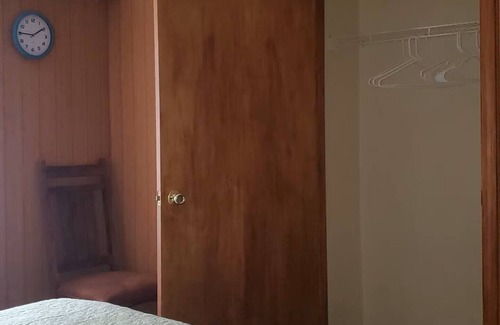 Lake George Bed & Breakfast | Charming all 3-bedroom B&B with WiFi and AC in lovely Lake George Village