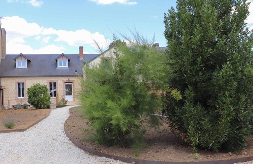 Le Mele-sur-Sarthe Cottage | Charming all-inclusive house for families, near leisure