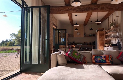 Le Thor Villa | Charming and comfortable Provencal farmhouse with beautiful swimming pool