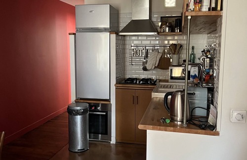 Quartier de la Folie-Mericourt Apartment | Charming and comfortable apartment