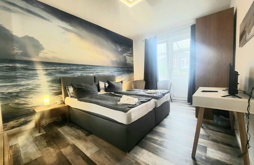 Cuxhaven Hotel | "Charming and Cozy Hotel in Cuxhaven City Center, Steps from the Harbor