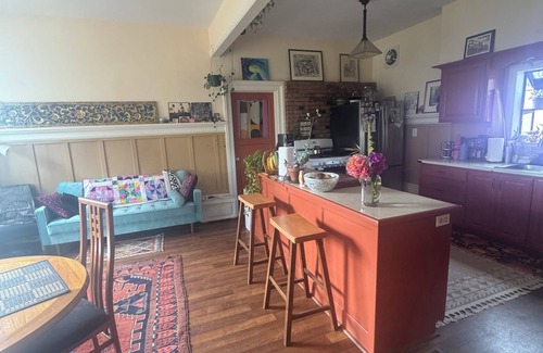 Eureka House | Charming and Cozy Room in beautiful Eureka Victorian