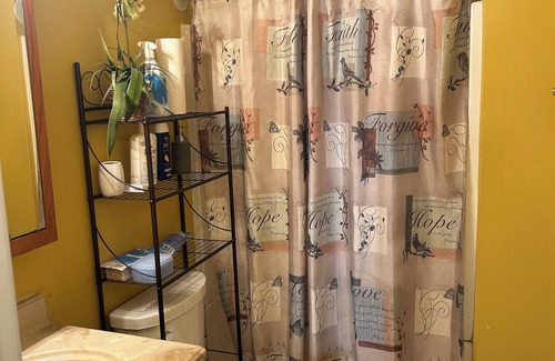 Buford House | Charming and Safe Private Suite with a private entrance.