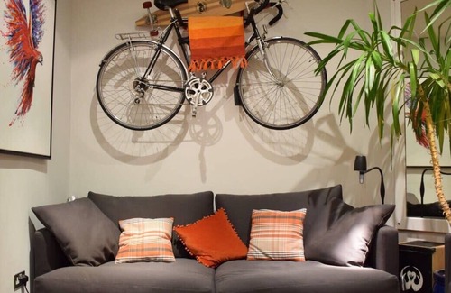 Kensal Green Apartment | Charming and Spacious 2 Bed Near Kensal Green Tube