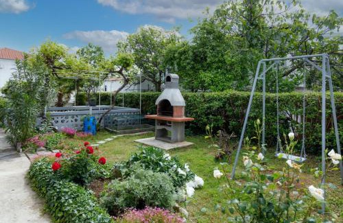 Krk Apartment | Charming and Tranquil Krk Center Apartment