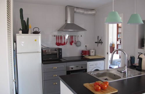 Costa Dorada Apartment | Charming apartment with large terrace and harbor view