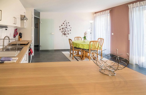 Bad Saulgau Apartment | Charming Apartment For Families “Haus Ruther 2” with Wi-Fi, Balcony & Garden