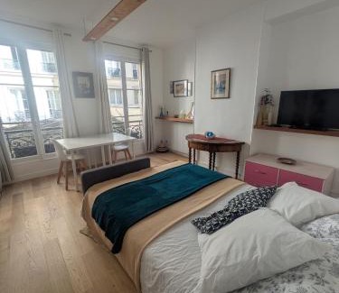 3rd Arrondissement Apartment | Charming apartment - famous Marais neighborhood