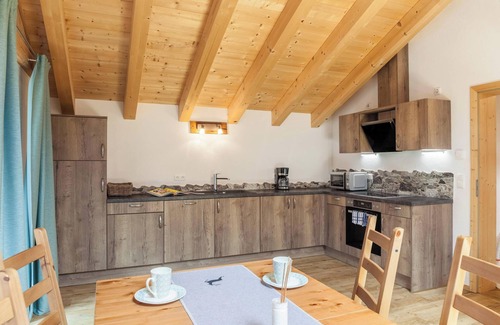 Untergrainau Apartment | Charming Apartment "Ferienhaus Huber" with Mountain View