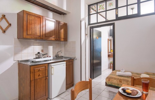 Hersonissos Centre Apartment | Charming Apartment With View To The Aegean Sea