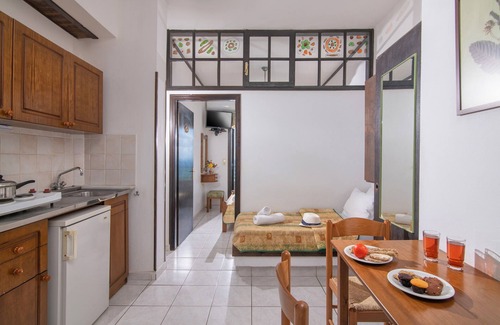 Hersonissos Centre Apartment | Charming Apartment With View To The Aegean Sea