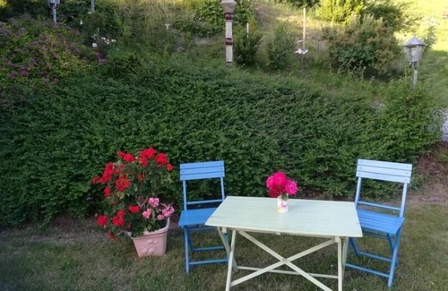 Goldegg Apartment | Charming Apartment in Goldegg, Austria - Mountain Views & Private Entrance