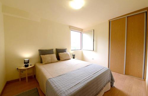 Campanario Apartment | Charming Apartment in Prazeres with Shared Pool - 150 m²