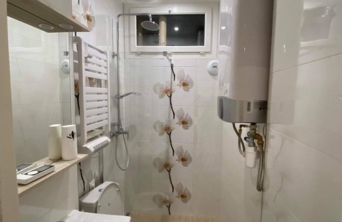 Tarascon Apartment | Charming apartment in the heart of Tarascon